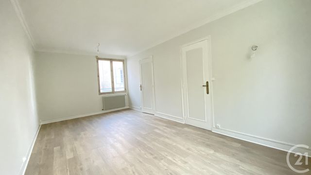 Maison &agrave; louer - 5 pi&egrave;ces - 104,77 m2 - Chartres - 28 - CENTRE