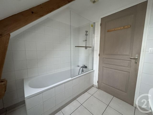 Maison &agrave; louer - 4 pi&egrave;ces - 75,21 m2 - Chartres - 28 - CENTRE