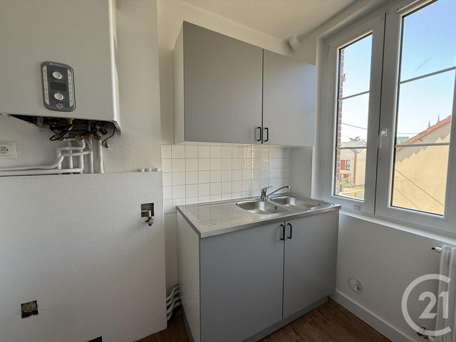 Appartement F3 &agrave; louer - 2 pi&egrave;ces - 45 m2 - Chartres - 28 - CENTRE