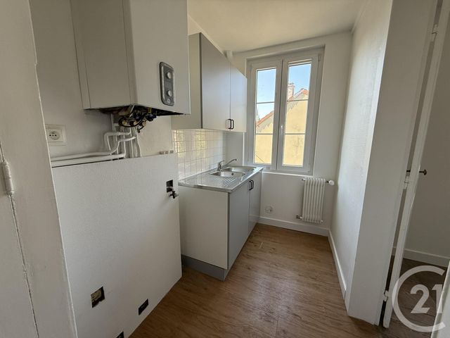 Appartement F3 &agrave; louer - 2 pi&egrave;ces - 45 m2 - Chartres - 28 - CENTRE