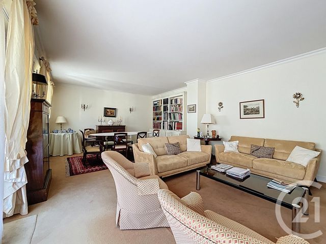 Appartement F4 &agrave; louer - 5 pi&egrave;ces - 121,89 m2 - Chartres - 28 - CENTRE