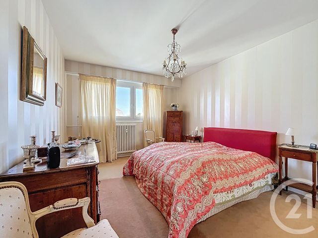 Appartement F4 &agrave; louer - 5 pi&egrave;ces - 121,89 m2 - Chartres - 28 - CENTRE