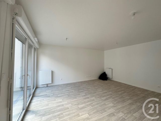 Appartement F3 &agrave; louer - 3 pi&egrave;ces - 62,28 m2 - Chartres - 28 - CENTRE
