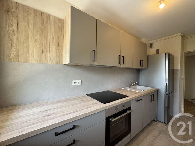 Appartement F3 &agrave; louer - 3 pi&egrave;ces - 61,48 m2 - Chartres - 28 - CENTRE
