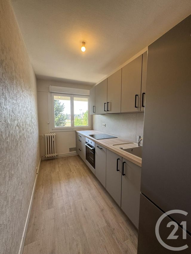 Appartement F3 &agrave; louer - 3 pi&egrave;ces - 61,48 m2 - Chartres - 28 - CENTRE
