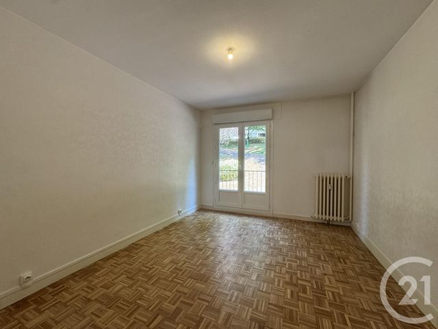 Appartement F3 &agrave; louer - 3 pi&egrave;ces - 61,48 m2 - Chartres - 28 - CENTRE