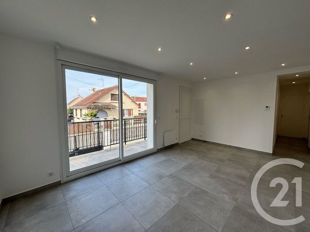 Maison &agrave; louer - 4 pi&egrave;ces - 71,93 m2 - Chartres - 28 - CENTRE