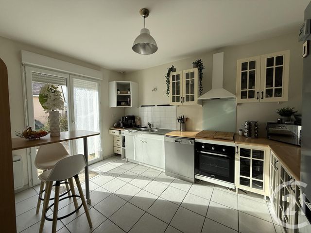 Maison &agrave; louer - 4 pi&egrave;ces - 100,23 m2 - Chartres - 28 - CENTRE