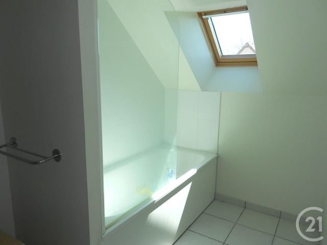 Maison &agrave; louer - 4 pi&egrave;ces - 100,23 m2 - Chartres - 28 - CENTRE