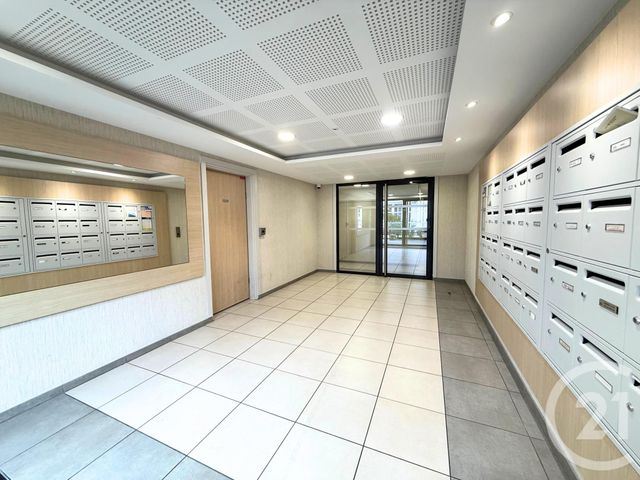 Appartement F4 &agrave; louer - 4 pi&egrave;ces - 83,80 m2 - Chartres - 28 - CENTRE