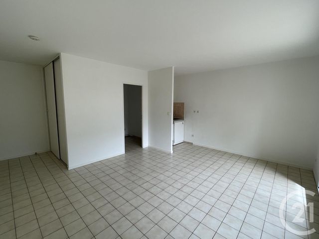Appartement F1 &agrave; louer - 1 pi&egrave;ce - 27,30 m2 - Chartres - 28 - CENTRE