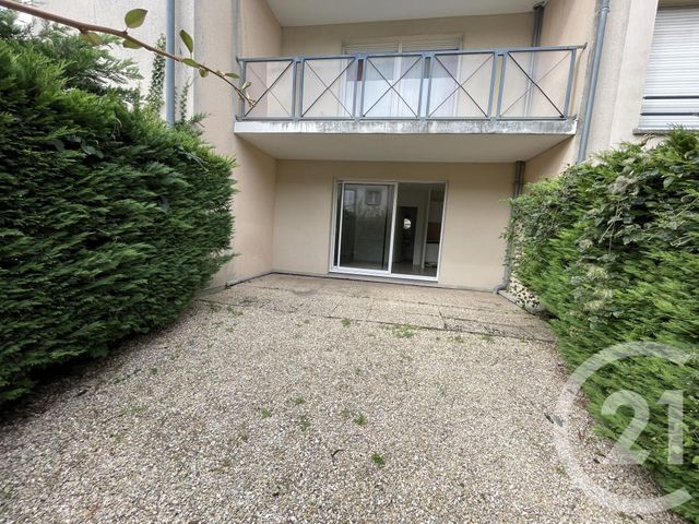 Appartement F1 &agrave; louer - 1 pi&egrave;ce - 27,30 m2 - Chartres - 28 - CENTRE