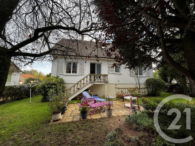 Maison &agrave; louer - 6 pi&egrave;ces - 136,18 m2 - Chartres - 28 - CENTRE