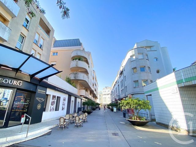 Appartement F3 &agrave; louer - 3 pi&egrave;ces - 62,76 m2 - Chartres - 28 - CENTRE