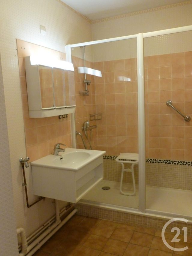 Appartement F3 &agrave; louer - 3 pi&egrave;ces - 62,76 m2 - Chartres - 28 - CENTRE