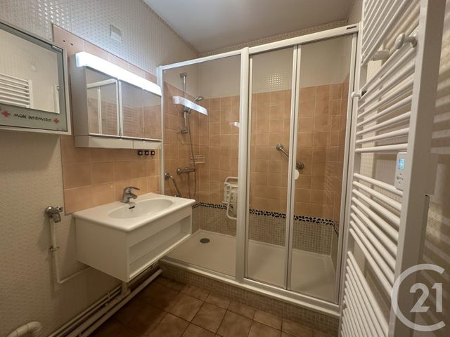 Appartement F3 &agrave; louer - 3 pi&egrave;ces - 62,76 m2 - Chartres - 28 - CENTRE