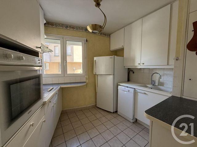 Appartement F3 &agrave; louer - 3 pi&egrave;ces - 62,76 m2 - Chartres - 28 - CENTRE