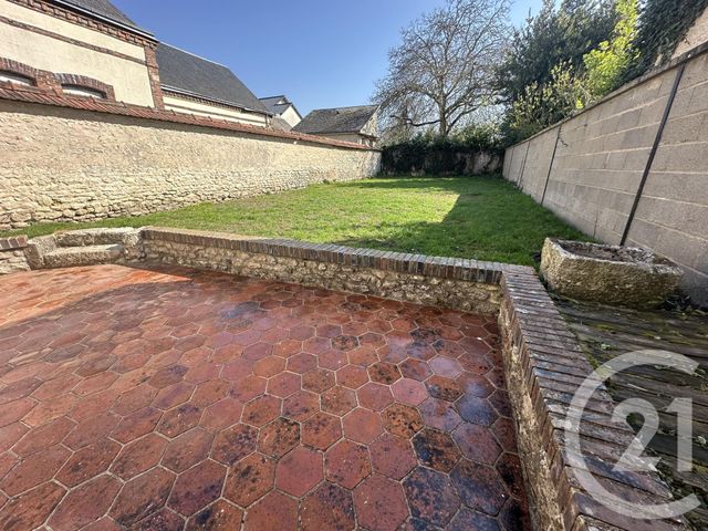 Maison &agrave; louer - 3 pi&egrave;ces - 64,24 m2 - Sours - 28 - CENTRE