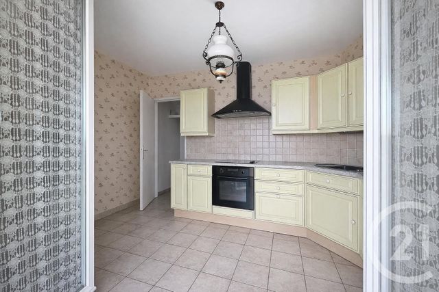 Appartement F3 &agrave; vendre - 3 pi&egrave;ces - 82,28 m2 - Chartres - 28 - CENTRE