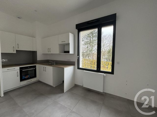 Appartement F5 &agrave; louer - 5 pi&egrave;ces - 122,57 m2 - Chartres - 28 - CENTRE