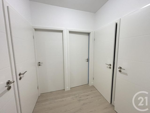 Appartement F5 &agrave; louer - 5 pi&egrave;ces - 122,57 m2 - Chartres - 28 - CENTRE