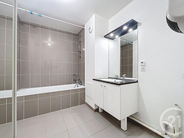 Appartement F3 &agrave; vendre - 3 pi&egrave;ces - 82 m2 - Chartres - 28 - CENTRE