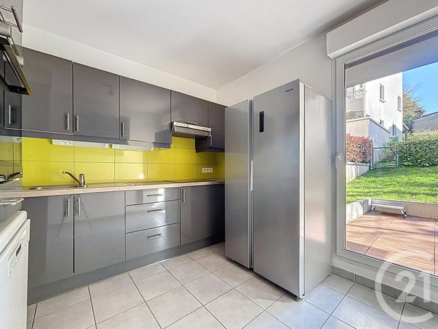 Appartement F3 &agrave; vendre - 3 pi&egrave;ces - 82 m2 - Chartres - 28 - CENTRE