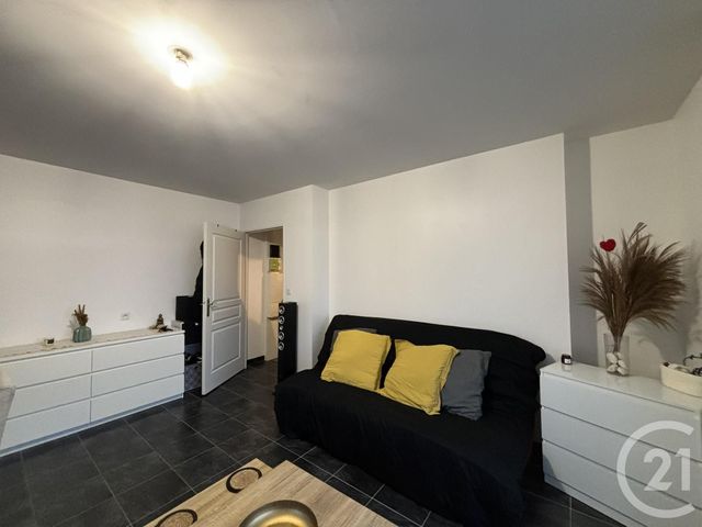 Appartement T1 &agrave; louer - 1 pi&egrave;ce - 31 m2 - Chartres - 28 - CENTRE