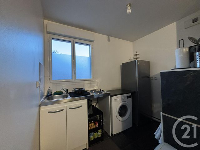 Appartement T1 &agrave; louer - 1 pi&egrave;ce - 31 m2 - Chartres - 28 - CENTRE
