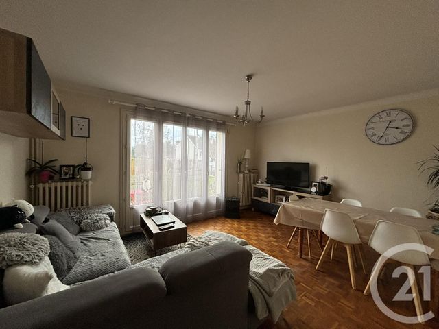 Maison &agrave; louer - 4 pi&egrave;ces - 77,79 m2 - Chartres - 28 - CENTRE