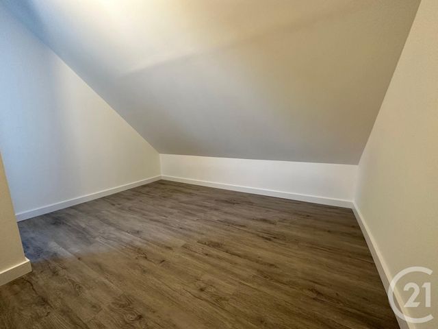 Maison &agrave; louer - 4 pi&egrave;ces - 90,85 m2 - Luisant - 28 - CENTRE