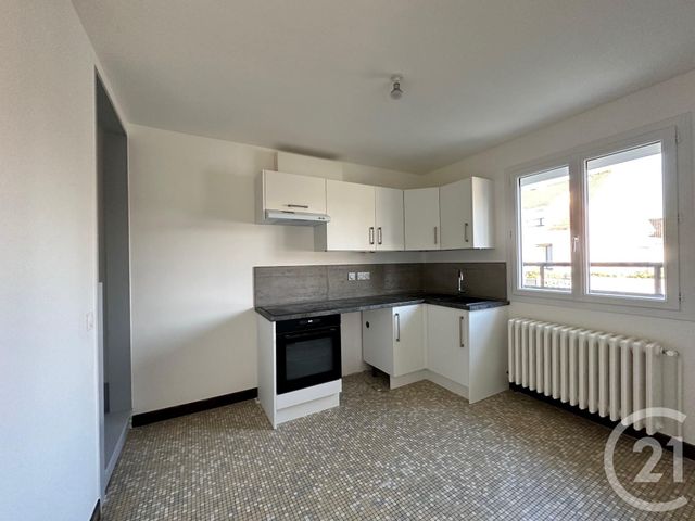 Maison &agrave; louer - 4 pi&egrave;ces - 90,85 m2 - Luisant - 28 - CENTRE