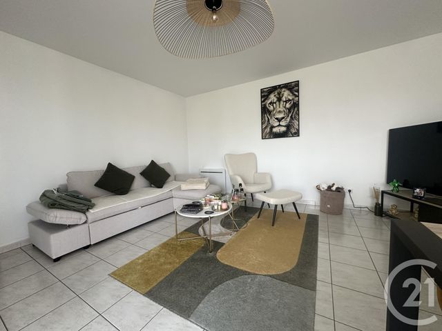 Appartement F3 à louer LEVES