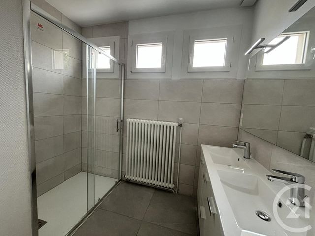 Maison &agrave; louer - 4 pi&egrave;ces - 92,76 m2 - Chartres - 28 - CENTRE