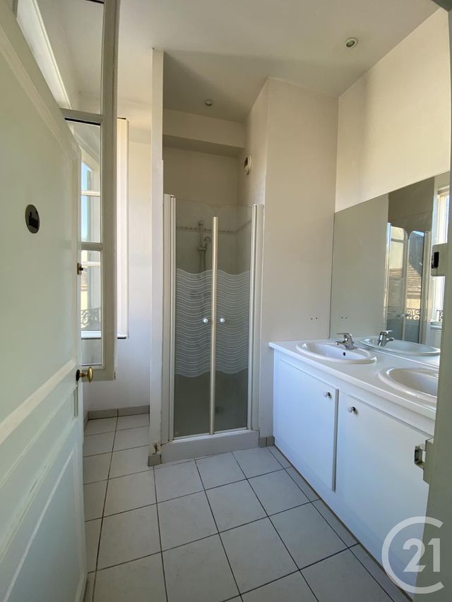 Appartement F2 &agrave; louer - 2 pi&egrave;ces - 69,02 m2 - Chartres - 28 - CENTRE