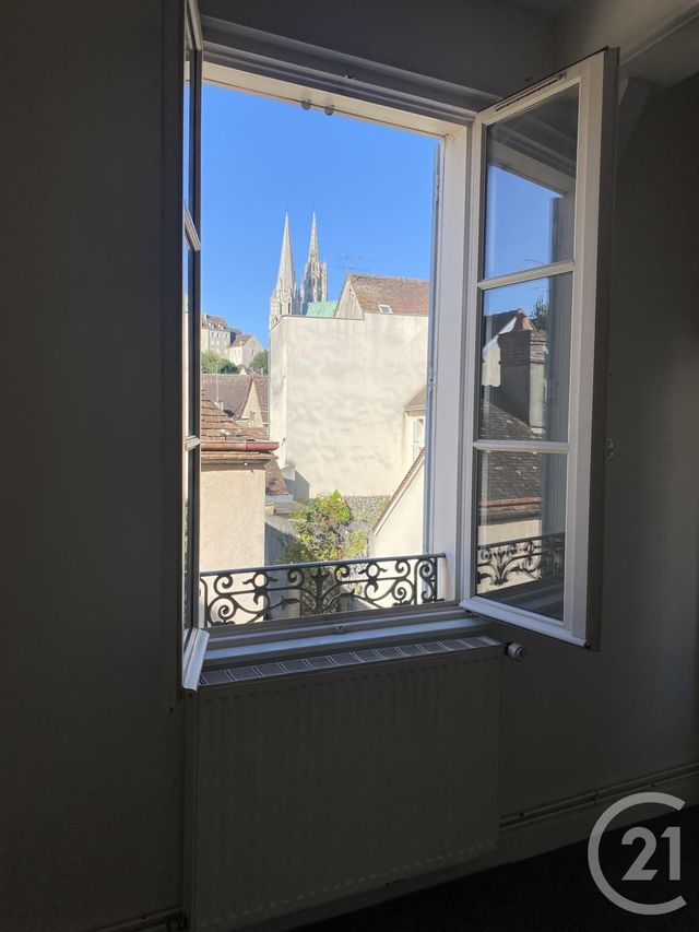 Appartement F2 &agrave; louer - 2 pi&egrave;ces - 69,02 m2 - Chartres - 28 - CENTRE