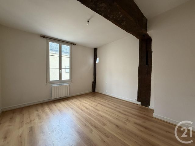 Appartement F5 &agrave; louer - 5 pi&egrave;ces - 108 m2 - Chartres - 28 - CENTRE