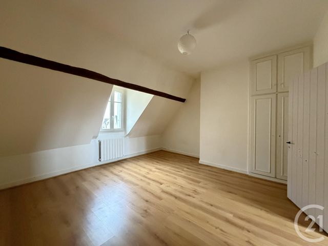 Appartement F5 &agrave; louer - 5 pi&egrave;ces - 108 m2 - Chartres - 28 - CENTRE