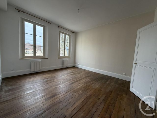 Appartement F4 &agrave; louer - 4 pi&egrave;ces - 105,35 m2 - Chartres - 28 - CENTRE