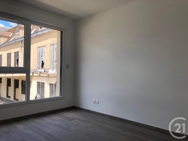 Appartement F4 &agrave; louer - 4 pi&egrave;ces - 85,75 m2 - Chartres - 28 - CENTRE