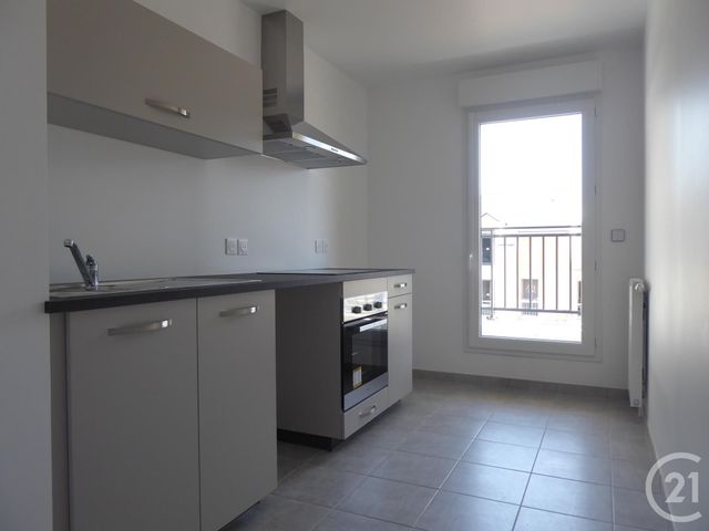 Appartement F4 &agrave; louer - 4 pi&egrave;ces - 85,75 m2 - Chartres - 28 - CENTRE