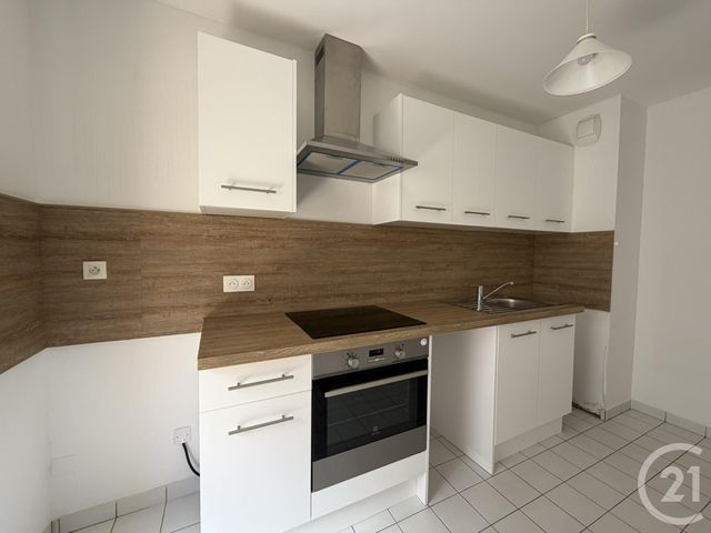 Appartement F2 &agrave; louer - 2 pi&egrave;ces - 53,34 m2 - Chartres - 28 - CENTRE