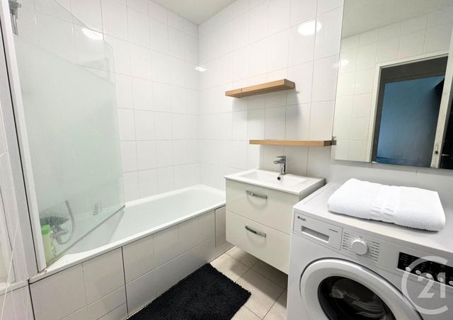 Appartement F3 &agrave; louer - 3 pi&egrave;ces - 70 m2 - Le Coudray - 28 - CENTRE