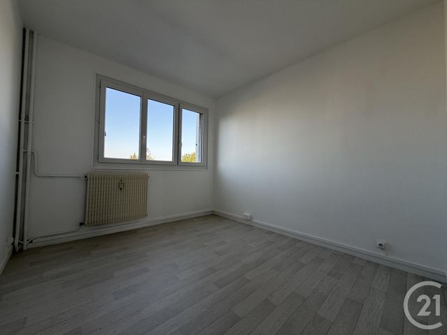 Appartement T3 &agrave; louer - 3 pi&egrave;ces - 68,11 m2 - Mainvilliers - 28 - CENTRE