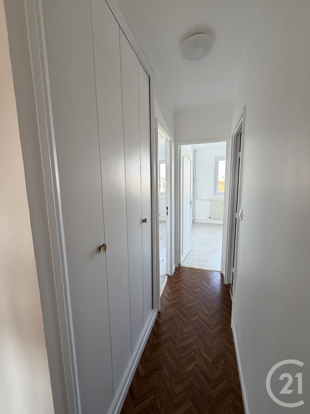 Appartement T3 &agrave; louer - 3 pi&egrave;ces - 68,11 m2 - Mainvilliers - 28 - CENTRE