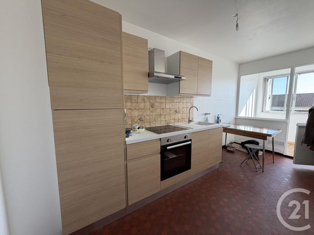 Appartement T3 &agrave; louer - 3 pi&egrave;ces - 68,11 m2 - Mainvilliers - 28 - CENTRE