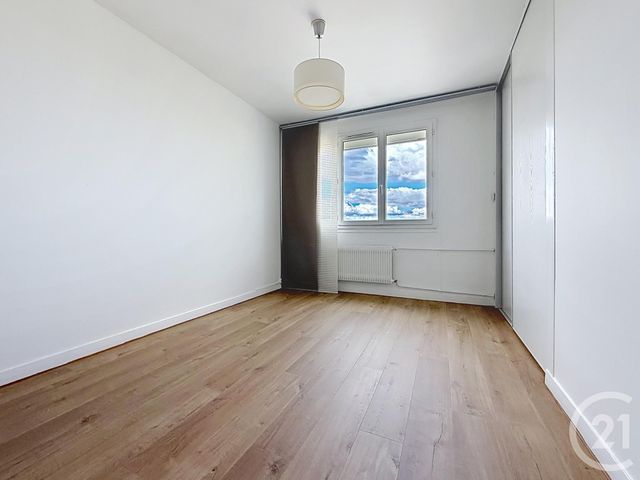Appartement F5 &agrave; vendre - 5 pi&egrave;ces - 102 m2 - Chartres - 28 - CENTRE