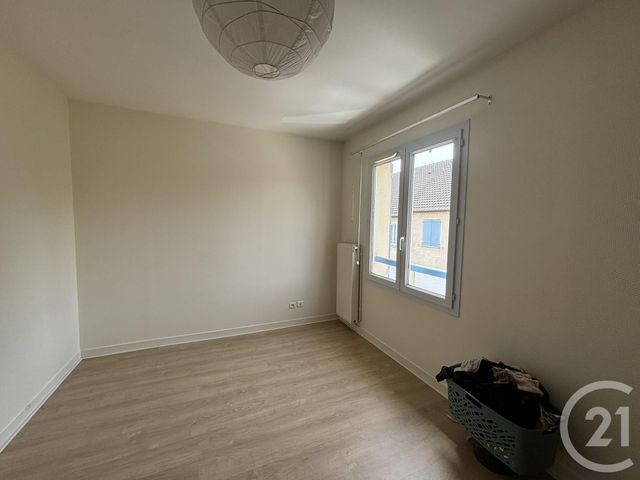 Maison &agrave; louer - 5 pi&egrave;ces - 127,82 m2 - Luisant - 28 - CENTRE