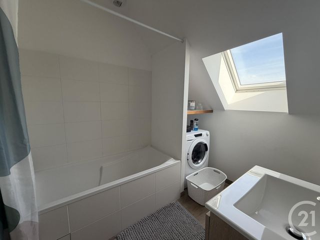 Maison &agrave; louer - 4 pi&egrave;ces - 89,97 m2 - Chartres - 28 - CENTRE