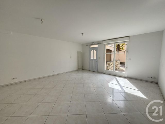 Appartement F3 &agrave; louer - 3 pi&egrave;ces - 87,21 m2 - Chartres - 28 - CENTRE